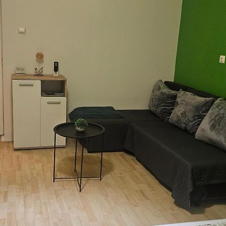 Zizi Apartman Debrecen Eksteriør billede